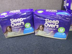 lot 100 image: 2- 22 ct Sleep Overs  Youth Pants X...