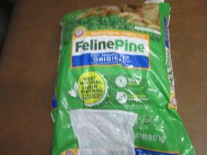 lot 284 image: Feline Pine Natural Non-clumping Li...