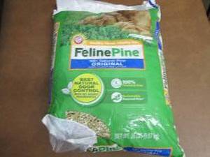 lot 285 image: Feline Pine Natural Non-clumping Li...