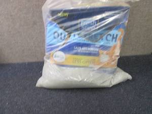 lot 314 image: Fresh Step Outstretch Clumping Litt...