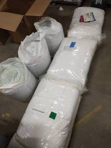 lot 15 image: 3 SLEEP INOVATIONS MATTRESS TOPPERS