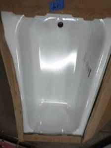 lot 44 image: Maui 60 in. Left Drain Rectangular Alcove Soaking Bathtub in White