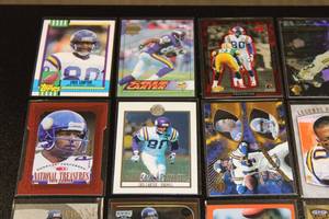 lot 53 image: Minnesota Vikings Cris Carter Football Card Lot  24 Different Cards