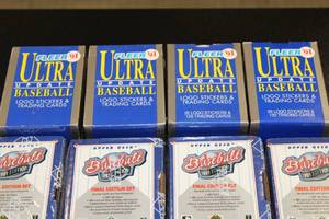 lot 71 image: 1991 Fleer Ultra Update & Upper Deck Final Edition Sealed Set Lot of 10  Jeff Bagwell Rookies