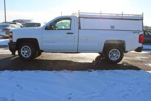 lot 4 image: 2015 Chevrolet Silverado 1500 WT - 4x4 - 1 OWNER