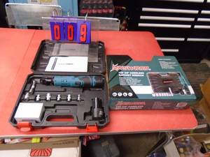 lot 9 image: Kinswood 12 volt 38 cordless ratchet with accessories. Includes 2 batteries & charger. Was a show display. As shown.