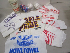 lot 38 image: MN Sports Team Collectibles
