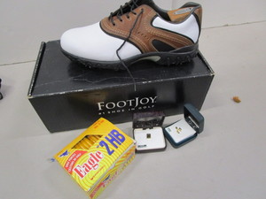 lot 46 image: Golf Shoes, Pencils, Tie Tacks