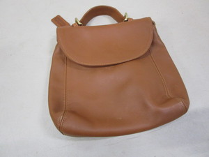 lot 48 image: Coach Purse