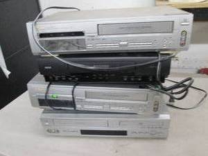 lot 90 image: 3 dvdvhs players and 1 vhs player ...