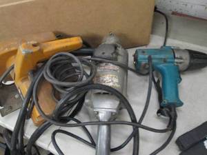 lot 122 image: 3 power tools untested need work on...