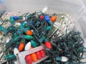 lot 130 image: tote of christmas lights untested ...