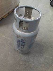 lot 138 image: 30# propane tank ...