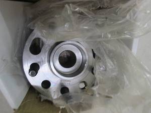 lot 143 image: wheel bearing and hub assembly ...