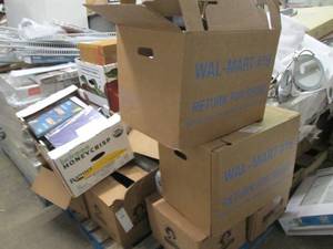 lot 154 image: pallet of binders,folders, desk org...