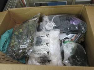 lot 187 image: box of halloween costumes ...
