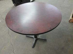 lot 189 image: round table 36 inches ...