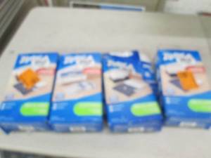 lot 195 image: 4 boxes of ziplock space bags ...