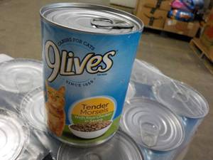 12 Cans 9 Lives Cat Food...