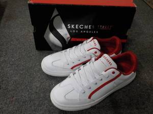 Skecher Street Memory Foam size 6 S...