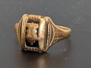 Josten 10k Class Ring