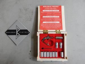 lot 1 image: Berloque Pistole Flare Gun