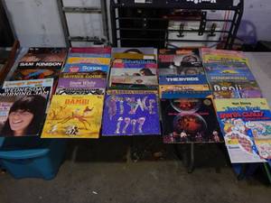 lot 38 image: Classic Country, Classic Rock & Kids Records