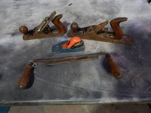 lot 39 image: 3-Wood Planes & A Draw Knife