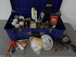 lot 47 image: Assortment Of Painting Supplies