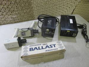lot 39 image: (CS) Panasonic AG-B640 AC Adaptor, ...