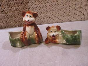 lot 48 image: (F-3) Pair of Vintage Ceramic Plant...