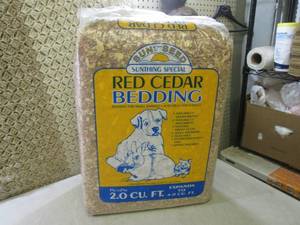 lot 72 image: (EW6) 2 Cu Ft Red Cedar Bedding Exp...