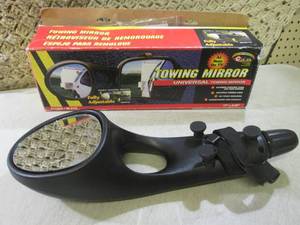 lot 84 image: (D-3) 2 Universal Towing Mirrors...