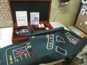 lot 127 image: (EW3) 6-In-1 Portable Casino...