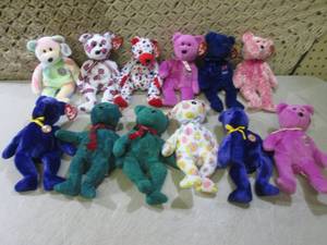 lot 128 image: (CS) Assorted TY Beanie Babies Bear...