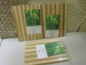lot 132 image: (D-1) 3 Bamboo Cutting Boards...