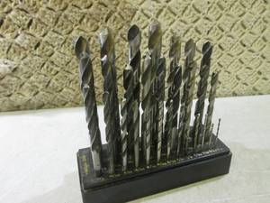 lot 138 image: (EC1) Drill Bit Set...