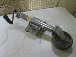 lot 163 image: (RM2) Trailer Tongue Wheel Jack 800...