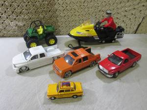 lot 170 image: (D-3) Metal Die Cast Trucks Taxi an...