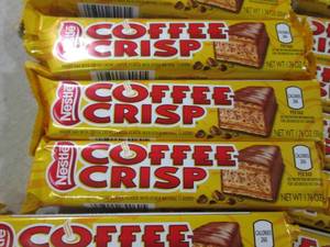 lot 216 image: (B-1) 24 Nestle Coffee Crisp Candy ...