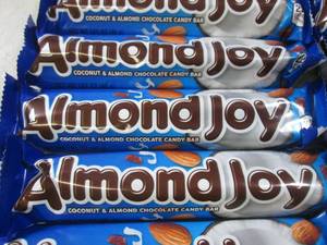 lot 234 image: (B-1) 18 Almond Joy Candy Bars Past...