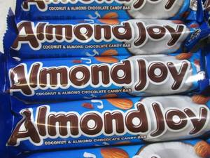 lot 236 image: (B-1) 18 Almond Joy Candy Bars Past...