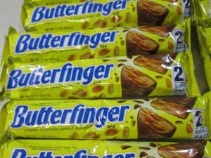lot 243 image: (B-1) 18 Butterfinger 2pc Share Pac...