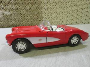 lot 264 image: (FS) Road Tough Diecast Metal 1957 ...