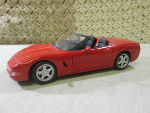lot 265 image: (FS) Maisto Diecast Metal 1998 Corv...
