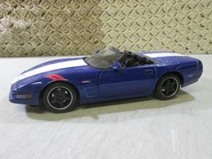 lot 270 image: (FS) Maisto Diecast Metal Corvette ...
