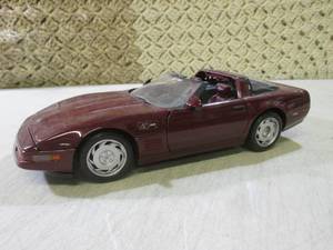 lot 272 image: (FS) Maisto Diecast Metal Corvette ...
