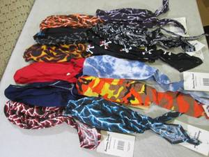 lot 276 image: (BS) 12 Assorted Skull Caps New wit...