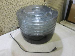 lot 281 image: (EW5) Food Dehydrator...