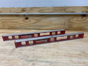 lot 37 image: VALLEY Lot of 2-  24 Inch Aluminum Magnetic Box Beam Levels